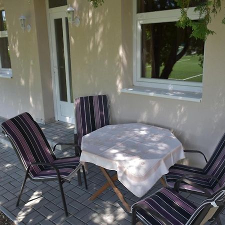 Villa Therme ヘーヴィーズ エクステリア 写真